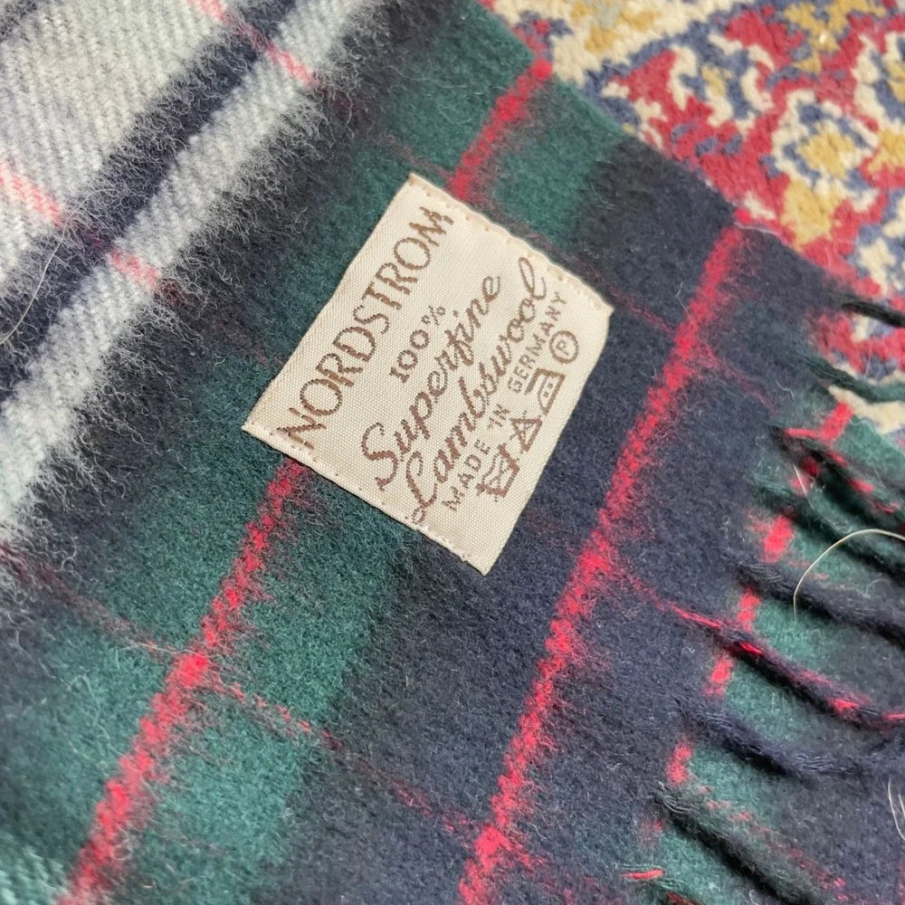 VTG 70s Nordstrom Superfine Lambswool Plaid Scarf Green Red Gray‎ Black Fringe